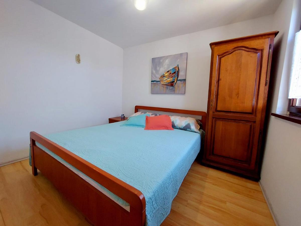 Apartments Z Njivice Bagian luar foto